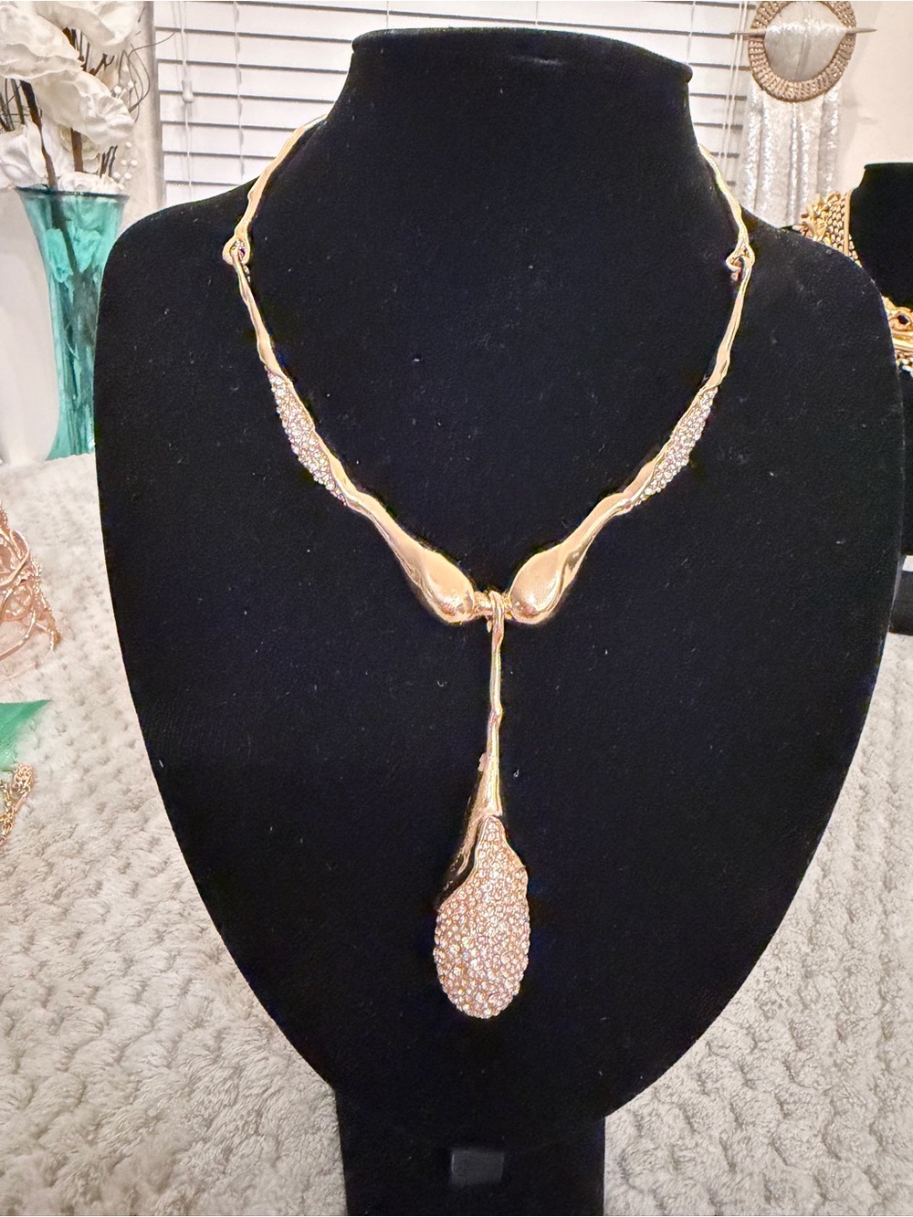 Alexis Bittar Gold-Tone Pavé Teardrop Lariat Necklace